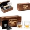 Whiskey Set - Incl. 2 Whiskey Glazen, 6 Whiskey Stones, 2 Onderzetters, Fluwelen Opbergzak, Opbergbox - Whisky Geschenkdoos - Glas - Herbruikbare IJsblokjes - Whiskey Stenen Voor Glazen - Peaky Blinders - Cadeau Voor Man & Vrouw 2 Whiskey Set - Incl. 2 Whiskey Glazen, 6 Whiskey Stones, 2 Onderzetters, Fluwelen Opbergzak, Opbergbox - Whisky Geschenkdoos - Glas - Herbruikbare IJsblokjes - Whiskey Stenen Voor Glazen - Peaky Blinders - Cadeau Voor Man & Vrouw -Beste Bestek Winkel 1200x1111 1