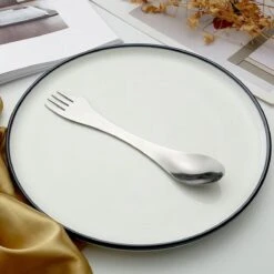 Usables Spork - 3 In 1 - Bestekset - Mes, Vork En Lepel - Milieuvriendelijk - Roestvrijstaal - RVS - Duurzaam - Hiking - Camping - Herbruikbaar -Beste Bestek Winkel 1200x1200 217
