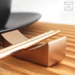 House Of Husk Chopsticks Set - Koreaanse Eetstokjes - Vaatwasserbestendig - RVS - 5 Paar - Rose Goud -Beste Bestek Winkel 1200x1200 290