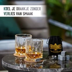 Whisiskey Luxe Whiskey Set - Incl. 2 Whiskey Glazen, 8 Whiskey Stones, 2 Onderzetters, Fluwelen Opbergzak, Opbergbox - Whisky Geschenkdoos - Glas - Herbruikbare IJsblokjes - Cadeau Voor Man & Vrouw -Beste Bestek Winkel 1200x1200 526