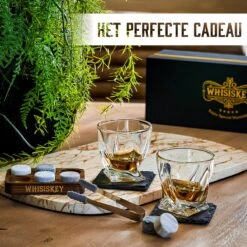 Whisiskey Luxe Whiskey Rocks Set - Whiskey Stones - 6 Stuks - IJstang - Herbruikbare IJsblokjes - Graniet Whiskey Stenen Voor Glazen - Accessoires - IJklontjes Steen - Drank Koeler - Cadeau Voor Man & Vrouw 12 Whisiskey Luxe Whiskey Rocks Set - Whiskey Stones - 6 Stuks - IJstang - Herbruikbare IJsblokjes - Graniet Whiskey Stenen Voor Glazen - Accessoires - IJklontjes Steen - Drank Koeler - Cadeau Voor Man & Vrouw -Beste Bestek Winkel 1200x1200 586