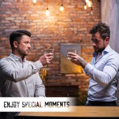 Whisiskey Luxe Whiskey Rocks Set - Whiskey Stones - 6 Stuks - IJstang - Herbruikbare IJsblokjes - Graniet Whiskey Stenen Voor Glazen - Accessoires - IJklontjes Steen - Drank Koeler - Cadeau Voor Man & Vrouw 13 Whisiskey Luxe Whiskey Rocks Set - Whiskey Stones - 6 Stuks - IJstang - Herbruikbare IJsblokjes - Graniet Whiskey Stenen Voor Glazen - Accessoires - IJklontjes Steen - Drank Koeler - Cadeau Voor Man & Vrouw -Beste Bestek Winkel 1200x1200 587