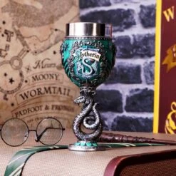 Nemesis Now - Harry Potter - Slytherin - Wijnkelk - Blauw - 19.5cm 19 Nemesis Now - Harry Potter - Slytherin - Wijnkelk - Blauw - 19.5cm -Beste Bestek Winkel 1200x1200 729