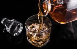 VDN Donella Whiskey Glazen Set Handgeblazen - 4 Whiskeyglazen – Tumbler - Loodvrij Kristal Glas -Beste Bestek Winkel 1200x762