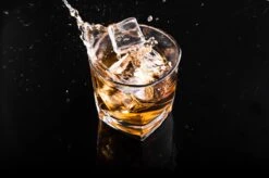 VDN Donella Whiskey Glazen Set Handgeblazen - 4 Whiskeyglazen – Tumbler - Loodvrij Kristal Glas -Beste Bestek Winkel 1200x799 28