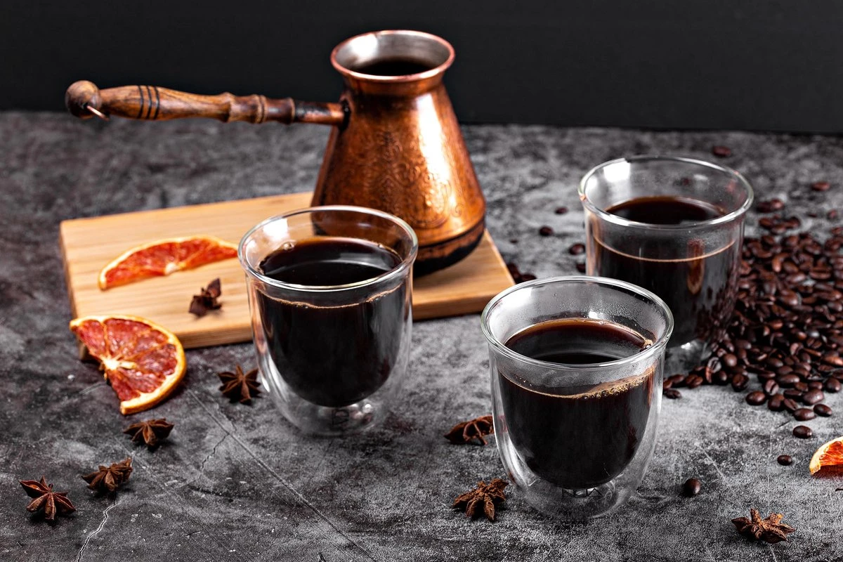 Dubbelwandige Theeglazen Koffieglazen - Cappuccino Glazen - Warme En Koude Dranken Mokken Dubbelwandig - 250 ML - Set Van 2 - VDN 4 Dubbelwandige Theeglazen Koffieglazen - Cappuccino Glazen - Warme En Koude Dranken Mokken Dubbelwandig - 250 ML - Set Van 2 - VDN - Afbeelding 2