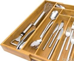 Budu Uitschuifbare Bamboe Bestekbak #45 (45 Cm Diep) - Bestekcassette Hout - Besteklade - 45 X 30,6 - 50 Cm - 6/8 Vakken 18 Budu Uitschuifbare Bamboe Bestekbak #45 (45 Cm Diep) - Bestekcassette Hout - Besteklade - 45 X 30,6 - 50 Cm - 6/8 Vakken -Beste Bestek Winkel 1200x992 1