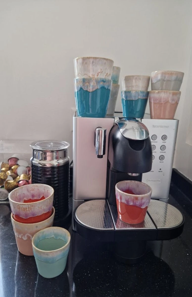 Costa Nova - Grespresso Servies - 6 Espresso Kopjes - Roze-Grijs-Azur-Red-Wit -Turquoise - Aardewerk - H 5.9 Cm 4 Costa Nova - Grespresso Servies - 6 Espresso Kopjes - Roze-Grijs-Azur-Red-Wit -Turquoise - Aardewerk - H 5.9 Cm - Afbeelding 2