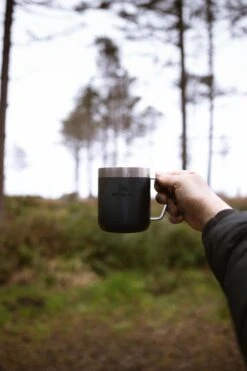 Stanley The Legendary Camp Mug 0,35L - Beker - Hammertone Green -Beste Bestek Winkel 800x1200 39