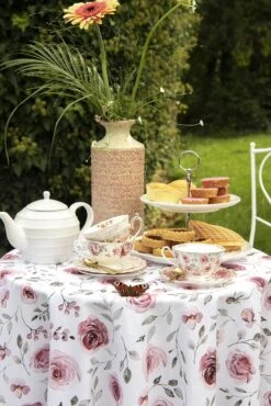 Clayre & Eef Kop En Schotel 200 Ml Roze Wit Porselein Rond Bloemen Servies Cadeau Voor Haar Cappuccino 17 Clayre & Eef Kop En Schotel 200 Ml Roze Wit Porselein Rond Bloemen Servies Cadeau Voor Haar Cappuccino -Beste Bestek Winkel 801x1200 15